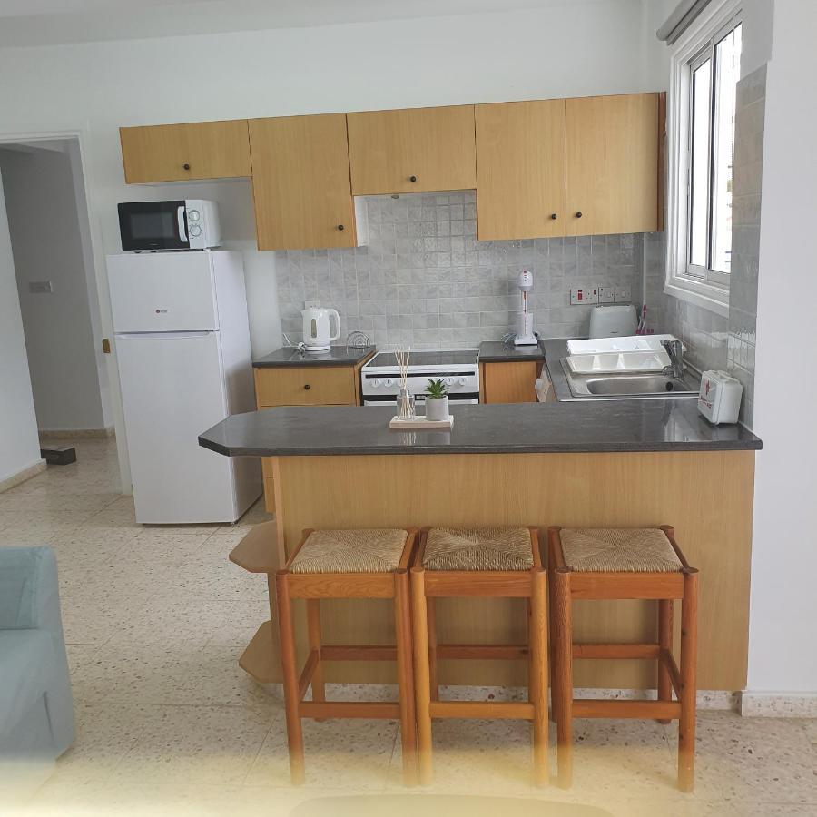G&E Harbour Apartments Латхи Экстерьер фото