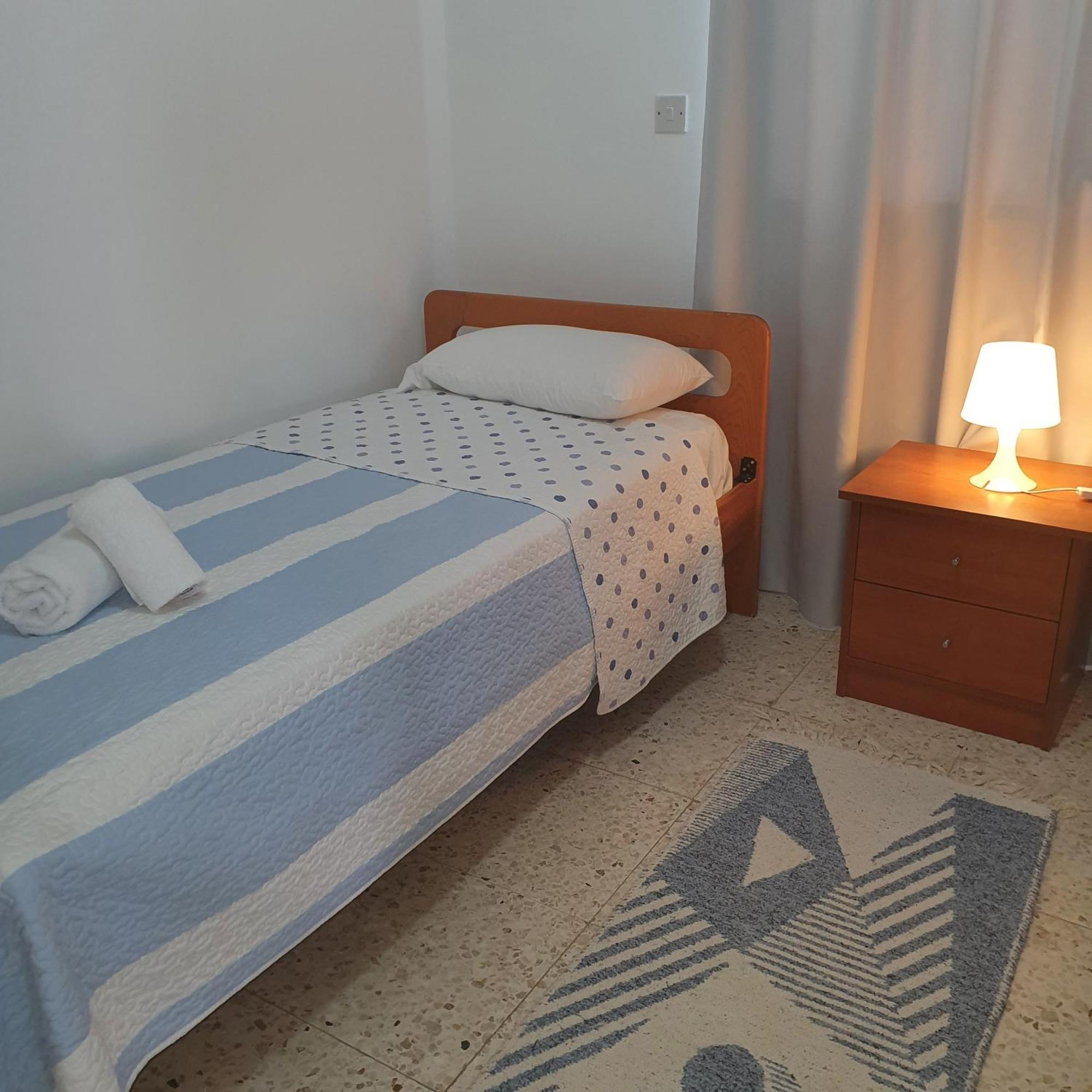G&E Harbour Apartments Латхи Экстерьер фото