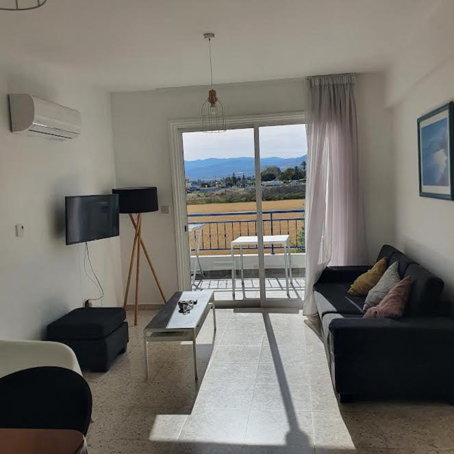 G&E Harbour Apartments Латхи Экстерьер фото