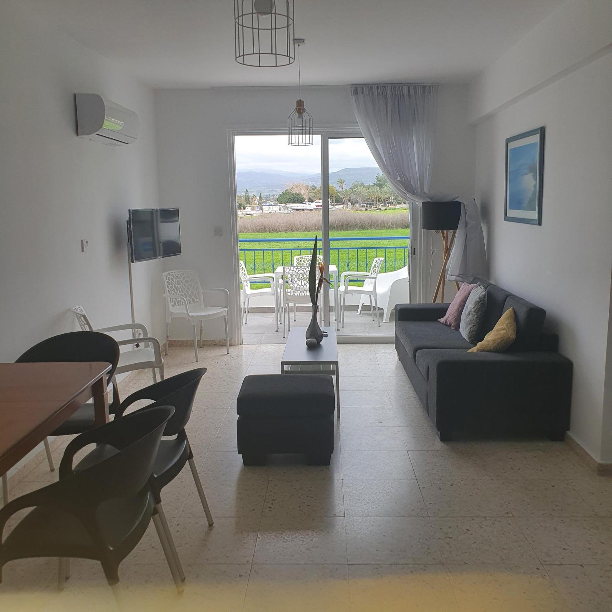 G&E Harbour Apartments Латхи Экстерьер фото