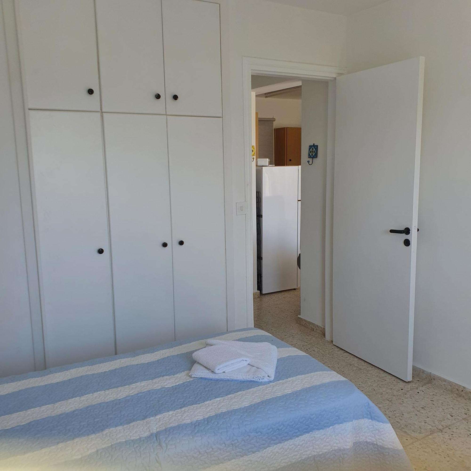 G&E Harbour Apartments Латхи Экстерьер фото