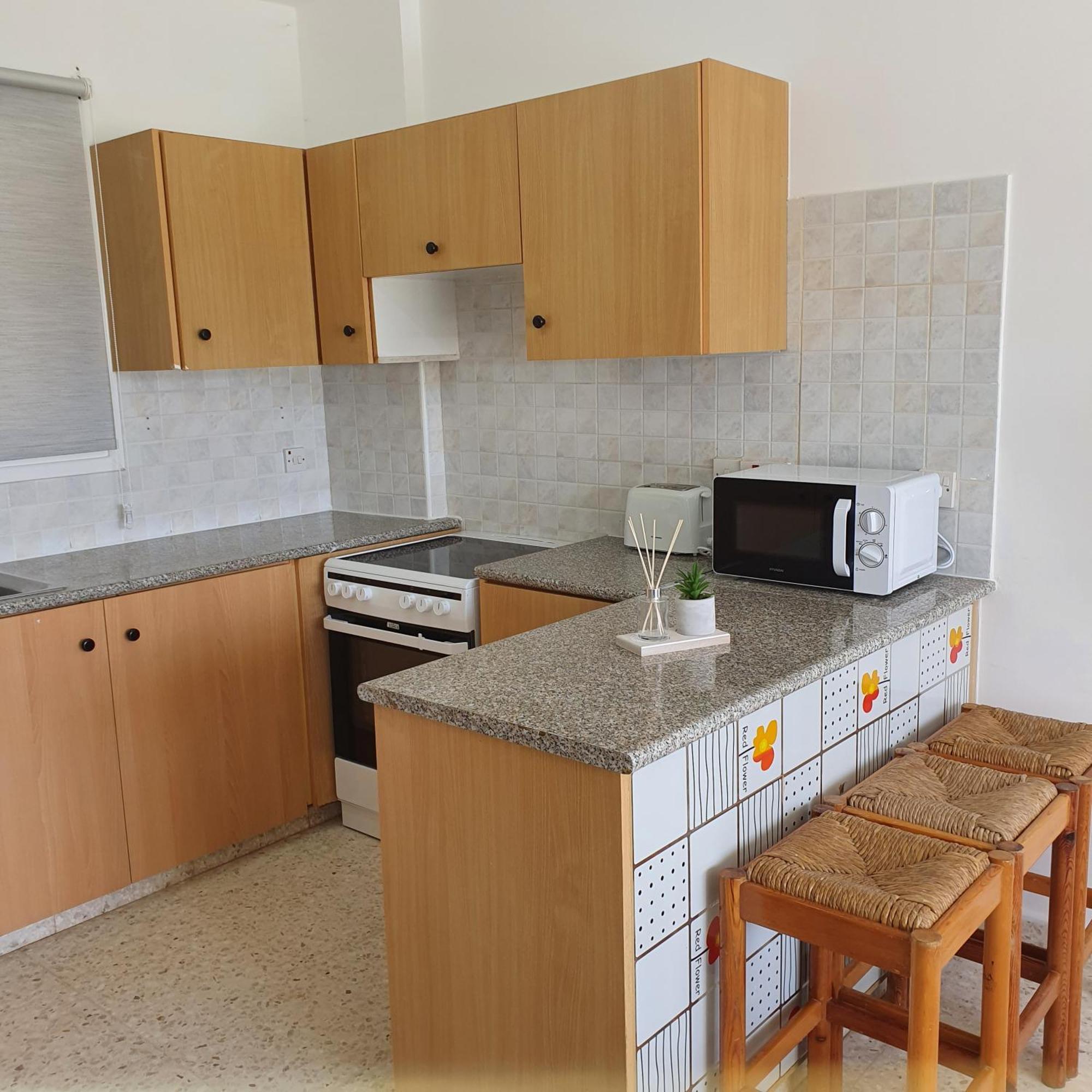 G&E Harbour Apartments Латхи Экстерьер фото
