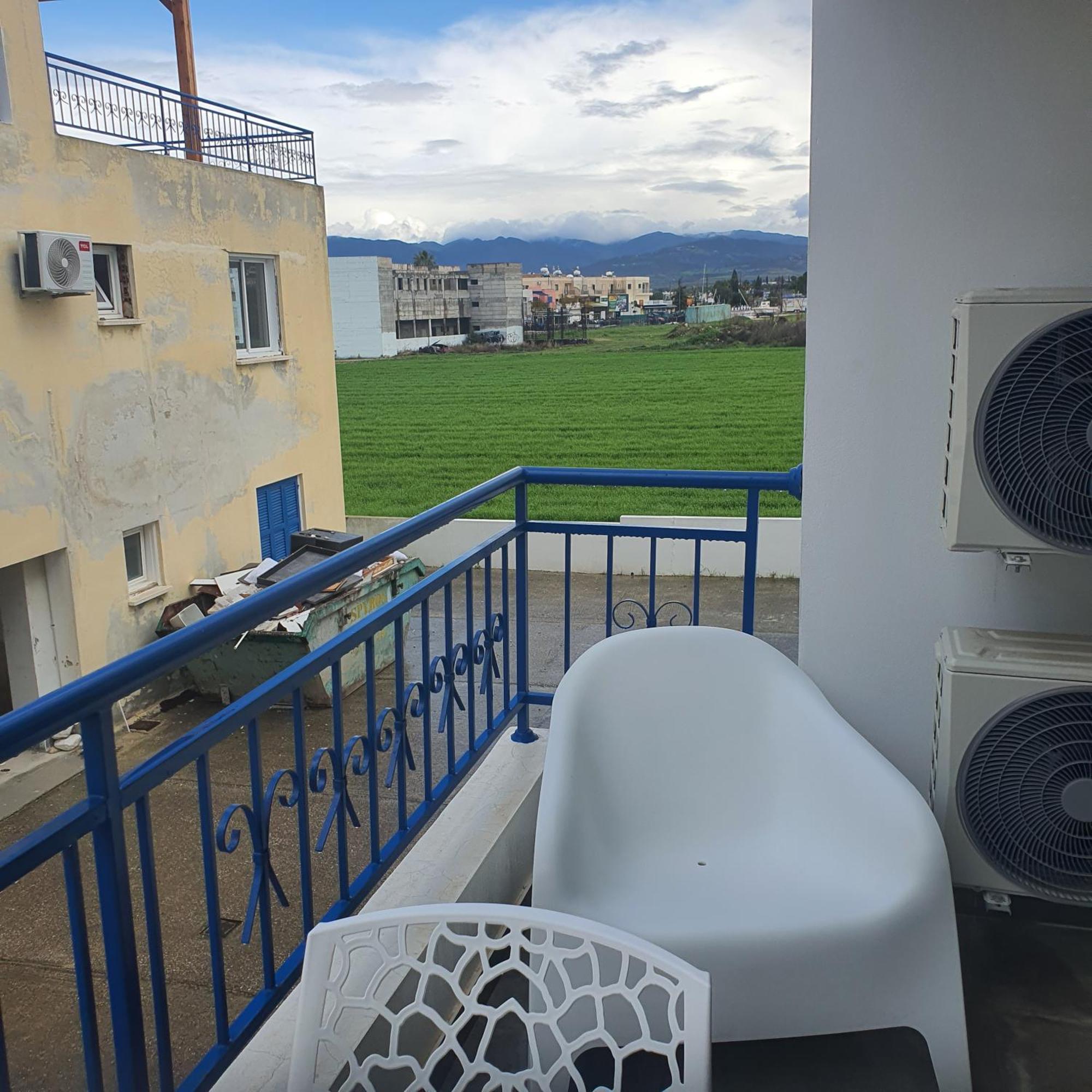 G&E Harbour Apartments Латхи Экстерьер фото